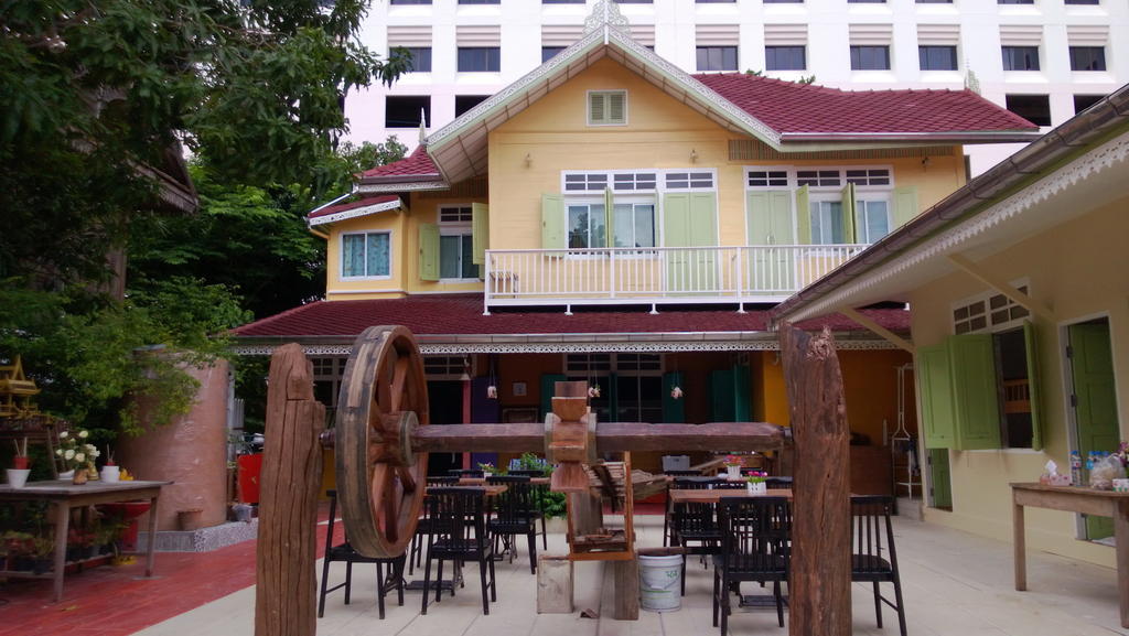 Panida Suite Hotel Bangkok Kültér fotó